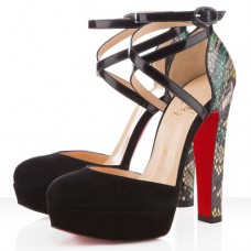 Sandalias Christian Louboutin La Favorita de 140 mm, color verde. Sandalias Christian Louboutin La Favorita de 140 mm, color verde.