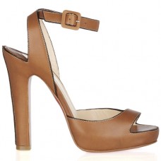 Sandalias Christian Louboutin Viola de 120 mm, color marrón. Sandalias Christian Louboutin Viola de 120 mm, color marrón.