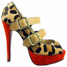Zapatos de tacón Mary Jane Christian Louboutin Bikiki de 140 mm con estampado de leopardo. Zapatos de tacón Mary Jane Christian Louboutin Bikiki de 140 mm con estampado de leopardo.