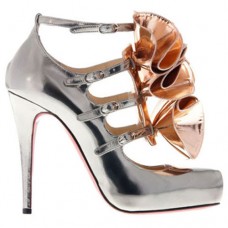 Zapatos de tacón Mary Jane Christian Louboutin Dillian de 120 mm, color plata. Zapatos de tacón Mary Jane Christian Louboutin Dillian de 120 mm, color plata.