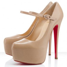 Zapatos de tacón Mary Jane Lady Daf de Christian Louboutin de 160 mm, color nude.