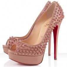 Zapatos de tacón con puntera abierta Lady Peep Spikes de Christian Louboutin, 140 mm, color nude. Zapatos de tacón con puntera abierta Lady Peep Spikes de Christian Louboutin, 140 mm, color nude.
