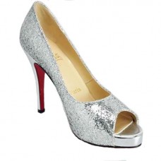 Zapatos de tacón Christian Louboutin con punta abierta y purpurina, 120 mm, color plata. Zapatos de tacón Christian Louboutin con punta abierta y purpurina, 120 mm, color plata.
