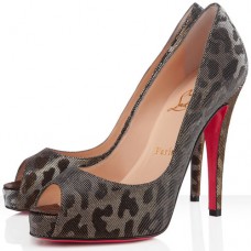 Zapatos de tacón Christian Louboutin Very Prive de 120 mm con puntera abierta, color dorado. Zapatos de tacón Christian Louboutin Very Prive de 120 mm con puntera abierta, color dorado.