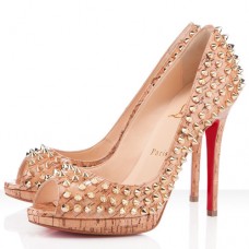 Zapatos de tacón Christian Louboutin Yolanda Spikes de 120 mm con puntera abierta, color natural. Zapatos de tacón Christian Louboutin Yolanda Spikes de 120 mm con puntera abierta, color natural.