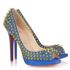 Zapatos de tacón Christian Louboutin Yolanda Spikes de 120 mm con puntera abierta, color azul. Zapatos de tacón Christian Louboutin Yolanda Spikes de 120 mm con puntera abierta, color azul.