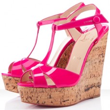 Sandalias de cuña Christian Louboutin Marina Liege de 140 mm, color rosa. Sandalias de cuña Christian Louboutin Marina Liege de 140 mm, color rosa.