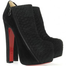 Botines Christian Louboutin 4A de 160 mm, color negro. Botines Christian Louboutin 4A de 160 mm, color negro.