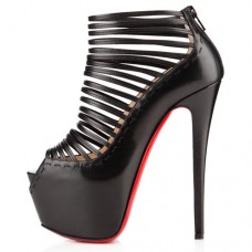Botines Christian Louboutin Zoulou de 160 mm, color negro. Botines Christian Louboutin Zoulou de 160 mm, color negro.