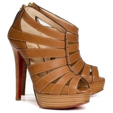 Botines Christian Louboutin Piqué Cire de 140 mm, color marrón. Botines Christian Louboutin Piqué Cire de 140 mm, color marrón.