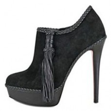 Botines Christian Louboutin SulTaupee de 140 mm, color negro.