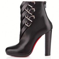 Botines Christian Louboutin Troop de 120 mm, color negro. Botines Christian Louboutin Troop de 120 mm, color negro.