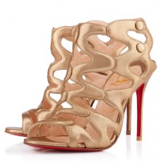 Botines Christian Louboutin Valonana de 100 mm color oro. Botines Christian Louboutin Valonana de 100 mm color oro.