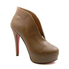 Botines Christian Louboutin Miss Fast Plato de 120 mm, color marrón. Botines Christian Louboutin Miss Fast Plato de 120 mm, color marrón.