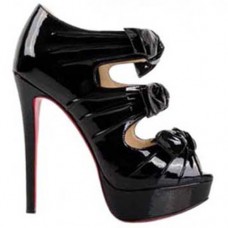 Botines Christian Louboutin Madame Butterfly de 140 mm, color negro. Botines Christian Louboutin Madame Butterfly de 140 mm, color negro.
