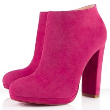 Botines Christian Louboutin Rock And Gold de 120 mm en color rosa. Botines Christian Louboutin Rock And Gold de 120 mm en color rosa.