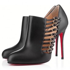 Botines Christian Louboutin Safety de 100 mm, color negro. Botines Christian Louboutin Safety de 100 mm, color negro.
