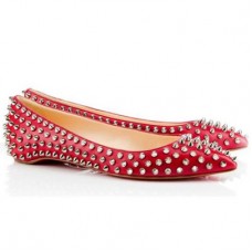 Bailarinas Christian Louboutin Pigalle con tachuelas rojas Bailarinas Christian Louboutin Pigalle con tachuelas rojas