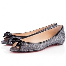 Bailarinas Milady de Christian Louboutin en color gris. Bailarinas Milady de Christian Louboutin en color gris.