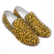 Mocasines Christian Louboutin Rolling Spikes amarillos Mocasines Christian Louboutin Rolling Spikes amarillos