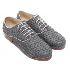 Mocasines Alfredo de Christian Louboutin, color gris. Mocasines Alfredo de Christian Louboutin, color gris.