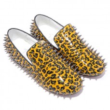 Mocasines Christian Louboutin Rollerboy Spikes dorados Mocasines Christian Louboutin Rollerboy Spikes dorados