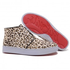 Zapatillas Christian Louboutin con estampado de leopardo Zapatillas Christian Louboutin con estampado de leopardo