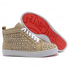 Zapatillas Christian Louboutin Louis Silver Spikes color beige. Zapatillas Christian Louboutin Louis Silver Spikes color beige.