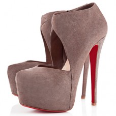 Zapatos de tacón Christian Louboutin Donue de 160 mm, color topo. Zapatos de tacón Christian Louboutin Donue de 160 mm, color topo.