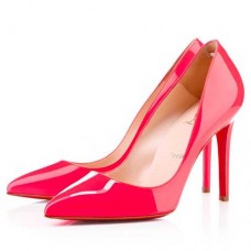 Zapatos de tacón Christian Louboutin Pigalle de 100 mm, color rojo. Zapatos de tacón Christian Louboutin Pigalle de 100 mm, color rojo.