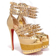 Zapatos de tacón Christian Louboutin Isolde de 160 mm con puntera abierta, color bronce. Zapatos de tacón Christian Louboutin Isolde de 160 mm con puntera abierta, color bronce.