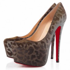 Plataformas Christian Louboutin Daffodile de 160 mm, color oro Plataformas Christian Louboutin Daffodile de 160 mm, color oro