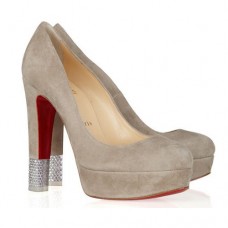 Zapatos de tacón Christian Louboutin adornados de 140 mm color camel Zapatos de tacón Christian Louboutin adornados de 140 mm color camel