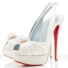 Zapatos Christian Louboutin Jenny de 140 mm para ocasiones especiales, color blanco roto. Zapatos Christian Louboutin Jenny de 140 mm para ocasiones especiales, color blanco roto.