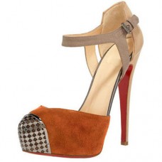 Sandalias Christian Louboutin Boulima Exclusive D'orsay de 120 mm, color marrón. Sandalias Christian Louboutin Boulima Exclusive D'orsay de 120 mm, color marrón.