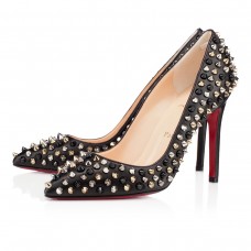 Zapatos Christian Louboutin Pigalle con tacón de aguja de 100 mm para ocasiones especiales, color negro. Zapatos Christian Louboutin Pigalle con tacón de aguja de 100 mm para ocasiones especiales, color negro.