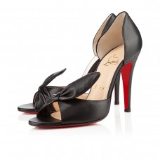 Zapatos de tacón Christian Louboutin Livre de 100 mm, color negro.
