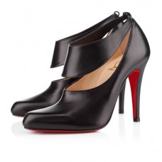 Zapatos de tacón Christian Louboutin Miss Zorra de 100 mm, color negro. Zapatos de tacón Christian Louboutin Miss Zorra de 100 mm, color negro.