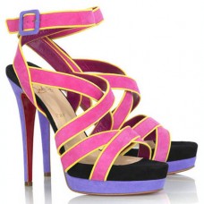 Sandalias Christian Louboutin Straratata de 120 mm, color rosa matador. Sandalias Christian Louboutin Straratata de 120 mm, color rosa matador.